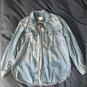 Universal Thread Light Blue Denim Button-Down Jean Shirt